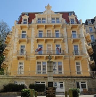 fasad-lauretta Самые бюджетные санатории и отели в Карловых Варах